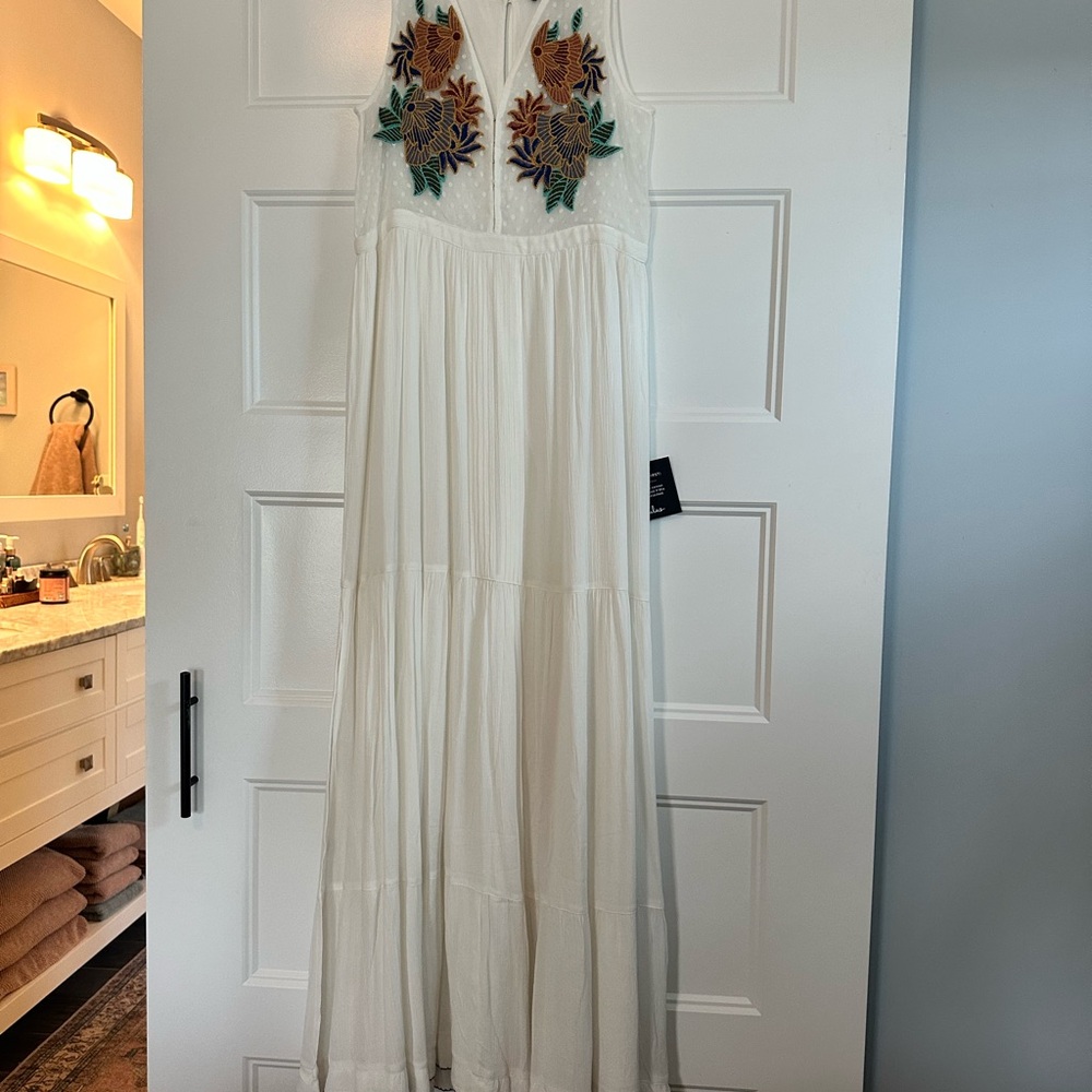 Lulu's White Maxi Dress with Floral Embroidery